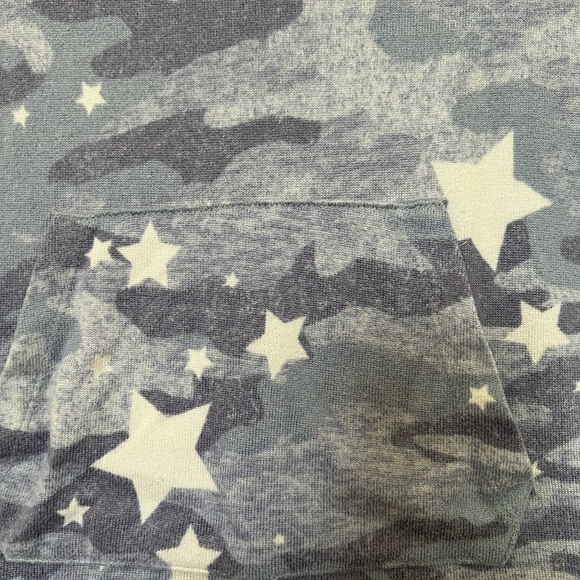 🟢 3 for $15. Girls Belle du Jour pajama top and bottom set- SZ Small - Picture 3 of 15